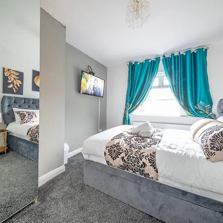 Homestay *rb75l* For Your Most Relaxed & Cosy + Free Parking + Free Fast Wifi * *
